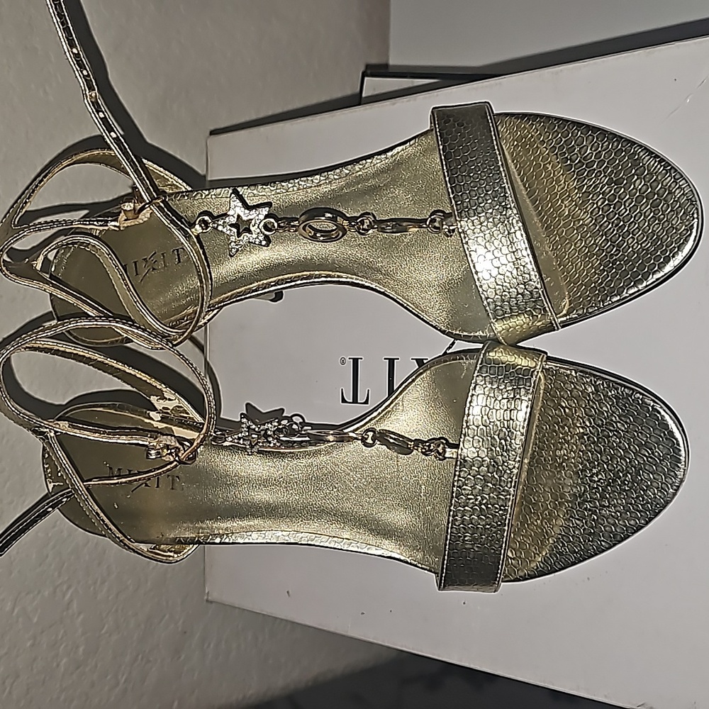 Dress heels